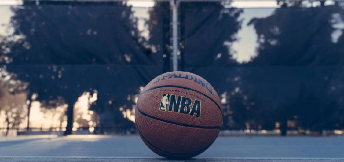 Discover the striking similarities between NBA strategies and DevOps practices in our detailed analysis. Learn how teamwork, strategic planning, and continuous improvement drive success in both high-stakes fields.
